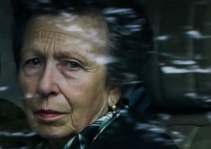 Princess Anne grieving.jpg